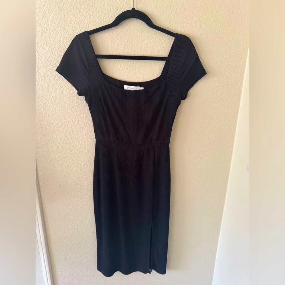 All in Favor Black Knee-Length Dress, Size: S